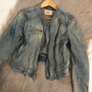 Levi's Jean Jacket EUC Moto style